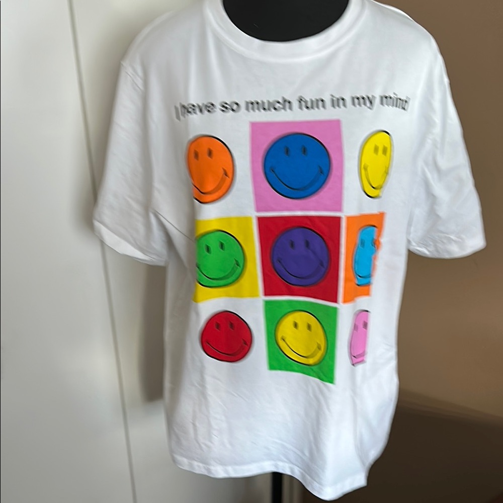 5/$25 will bundle Zara x SMILEY t-shirt